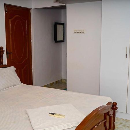 Bacardi House Hotel Chennai Bagian luar foto