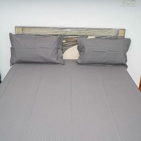 Bacardi House Hotel Chennai Bagian luar foto