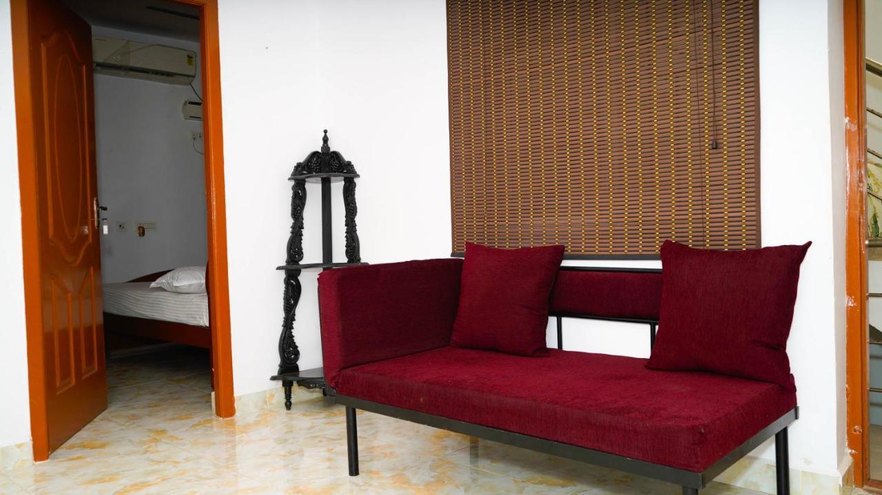 Bacardi House Hotel Chennai Bagian luar foto